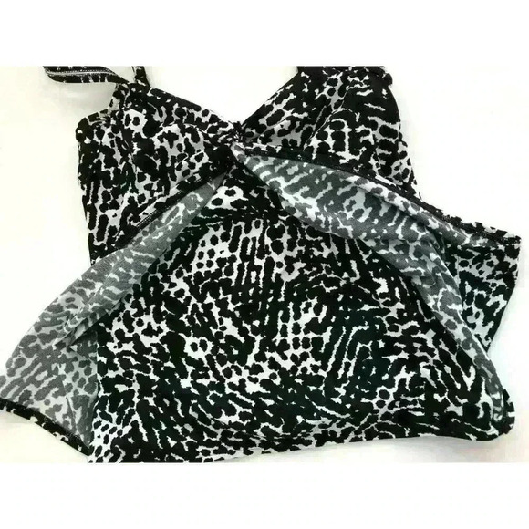 Lands' End tankini top size 10 adjustable straps built in bra animal print black - Picture 6 of 11